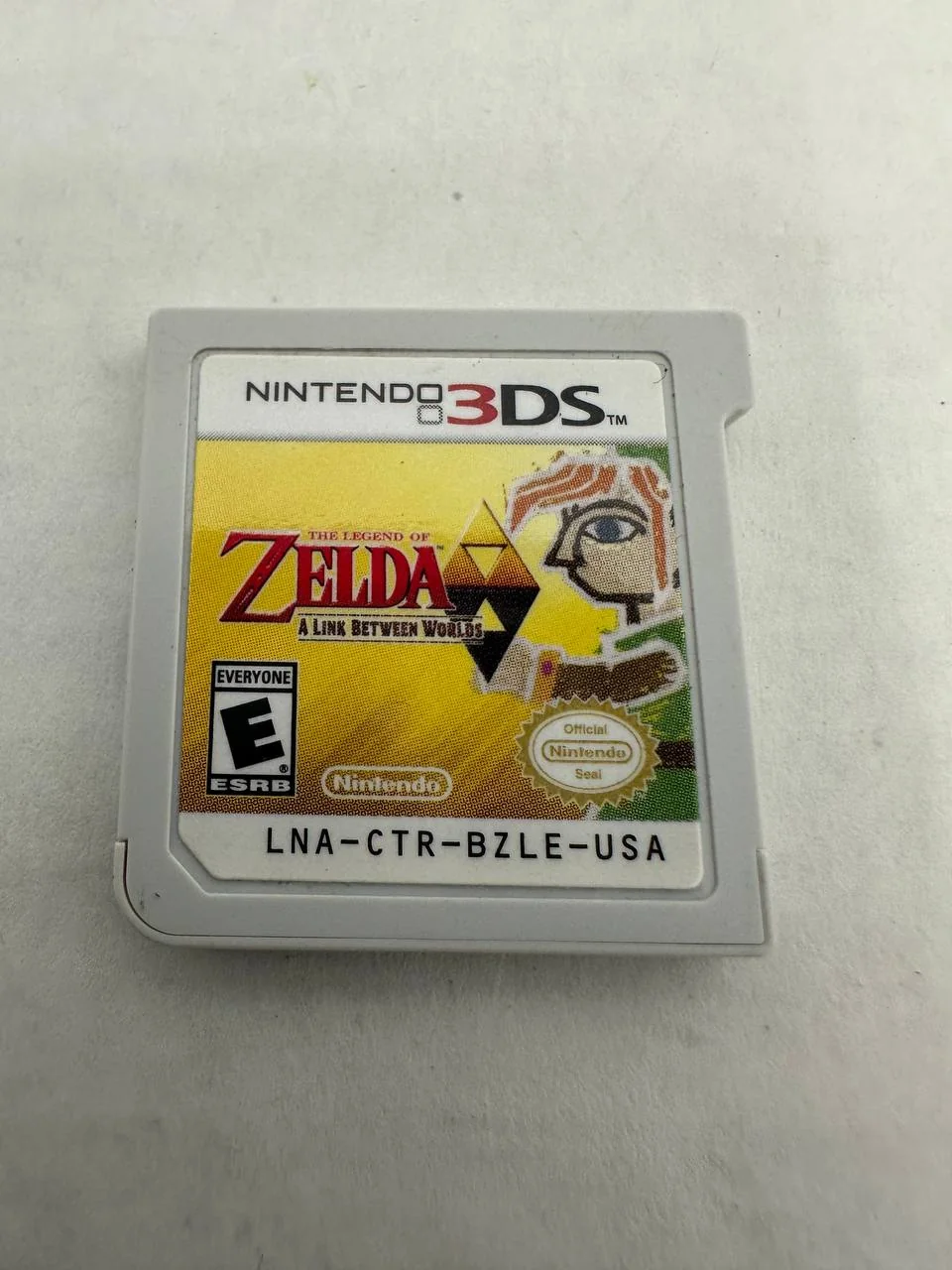 The Legend of Zelda: A Link Between Worlds - Nintendo 3DS Cartridge